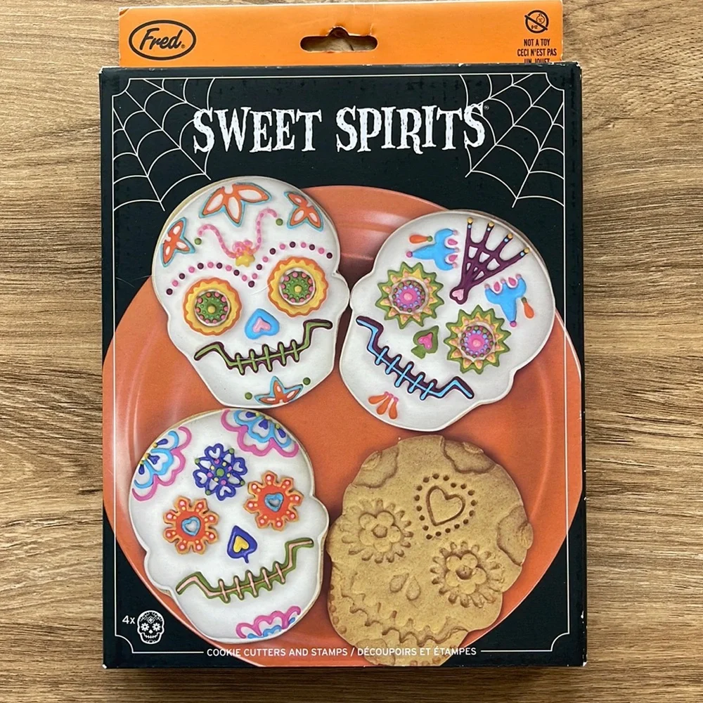 Fred Sugar Skulls Day of the Dead Set of 4 Cookie Cutters & Stamps Molds NIB